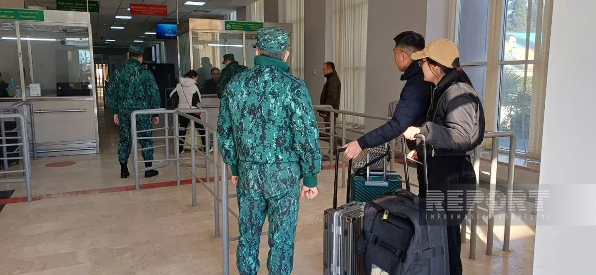 Azerbaijan's Astara checkpoint facilitates evacuation of another 50 from Iran PHOTO / UPDATED