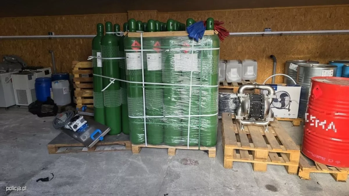 Largest EU multi-countries operation targets international synthetic drug syndicate Photo