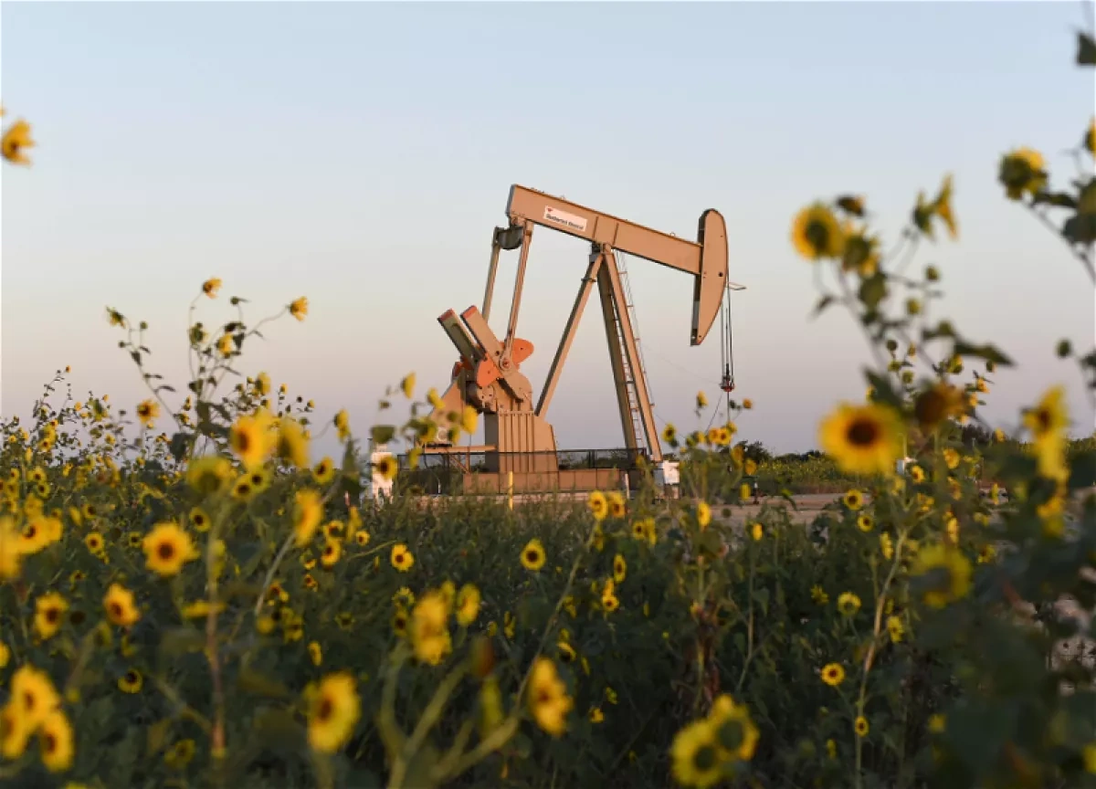 Russia's Urals oil price falls below budget benchmark after US-Iran deal