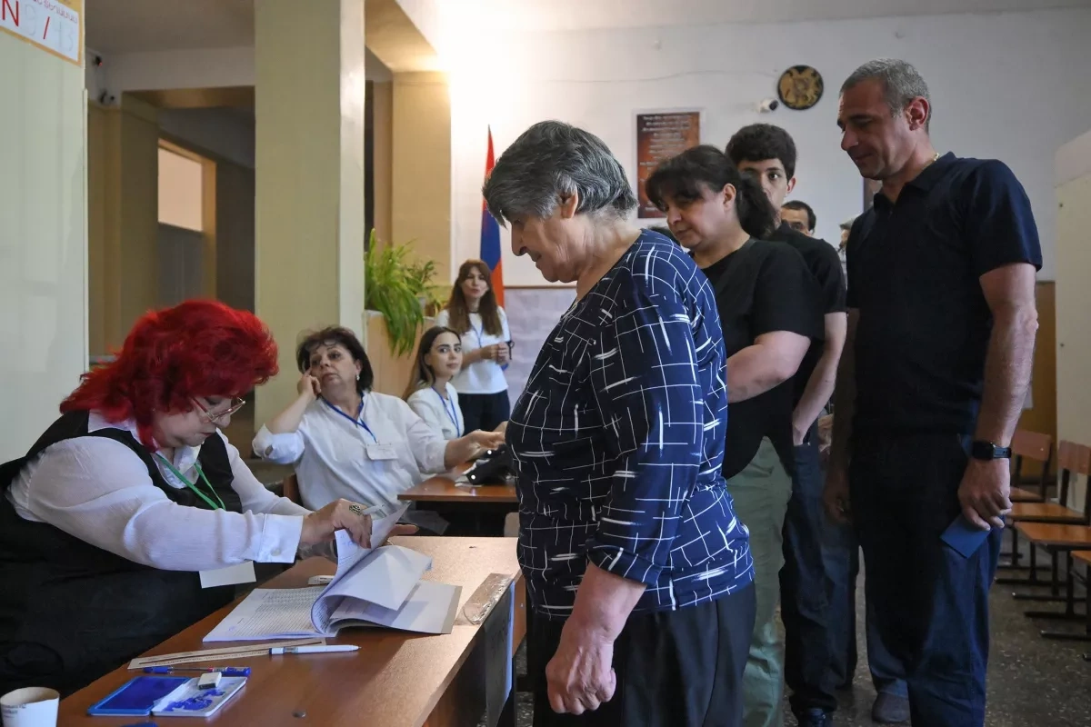 Armenia reports arrests in vote-buying case