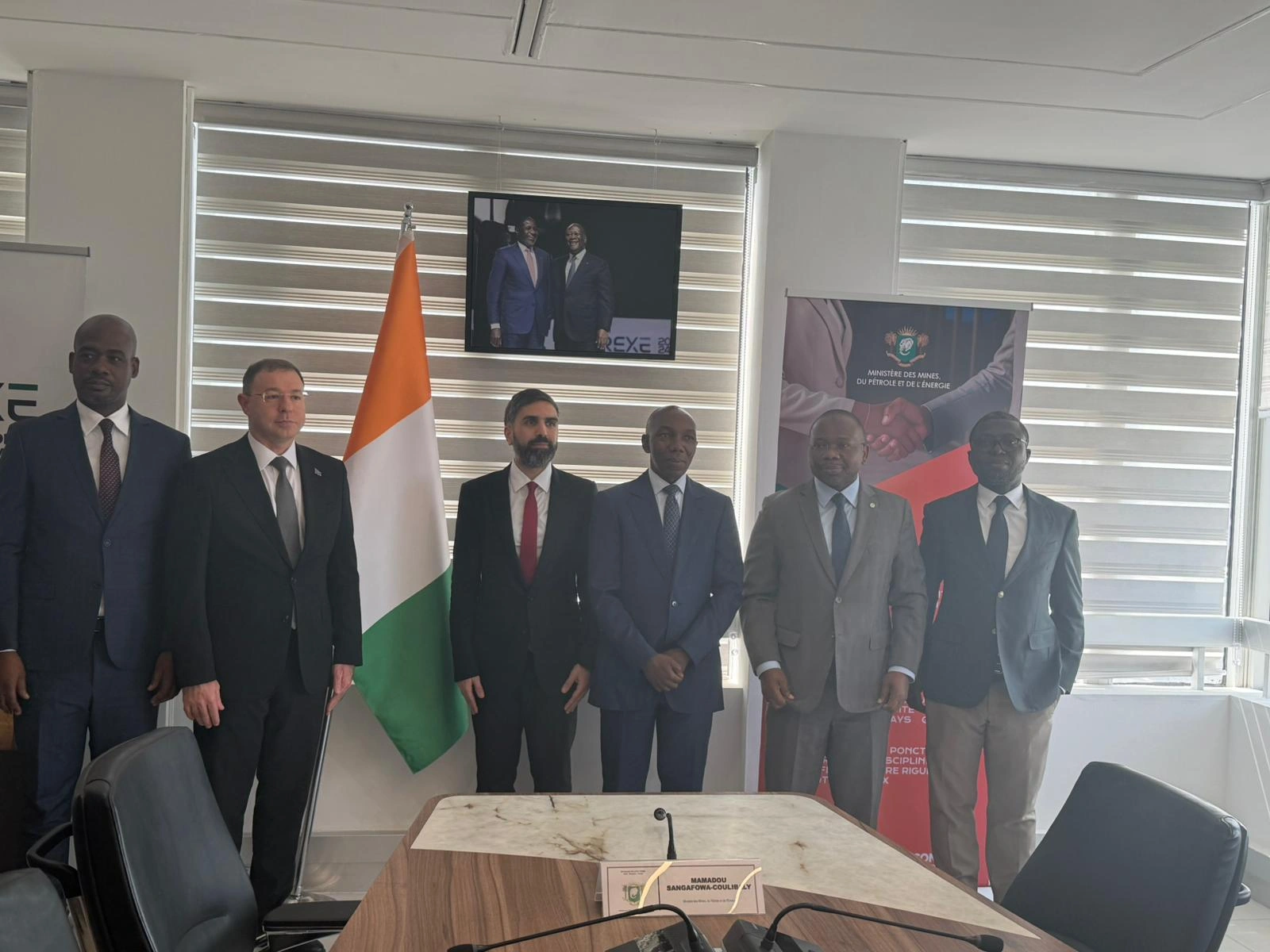 Azerbaijan, Côte d'Ivoire dive into Baleine oil and gas field dev't talks (PHOTO)