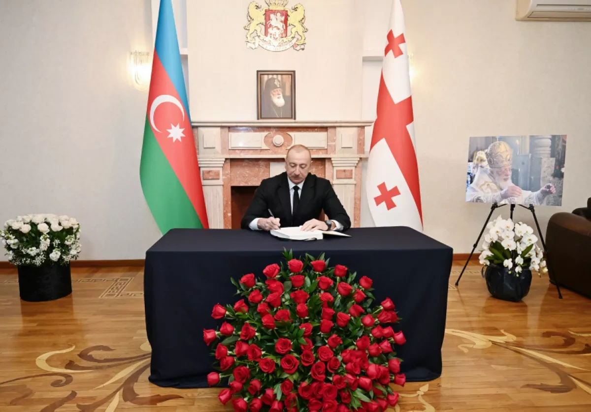 Azerbaijani president visits Georgian embassy to condole Patriarch Ilia II’s passing PHOTO