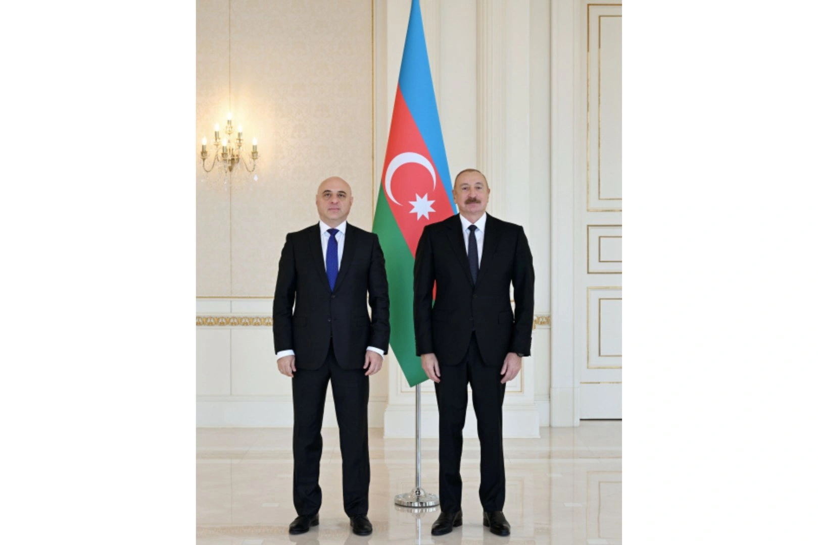 President Ilham Aliyev receives newly appointed ambassador of Georgia to Azerbaijan (PHOTO)