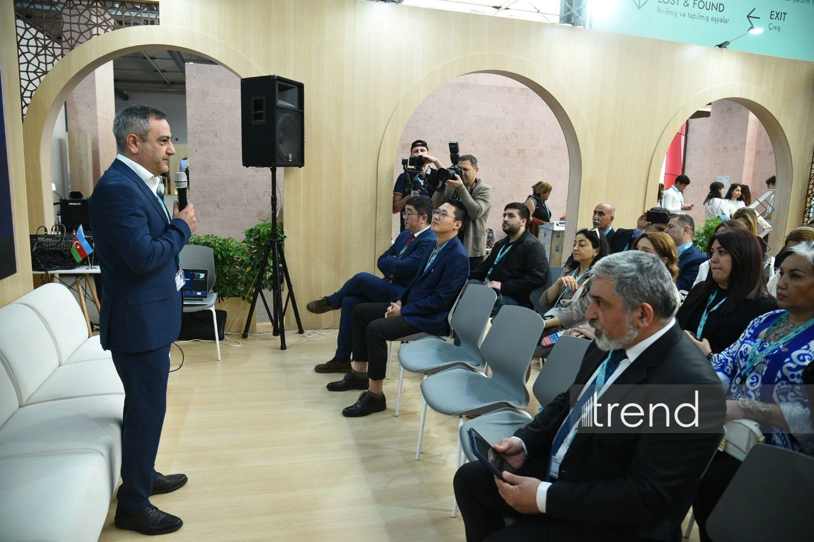 WUF13 hosts panel discussion on “City as Strategic System” (PHOTO)