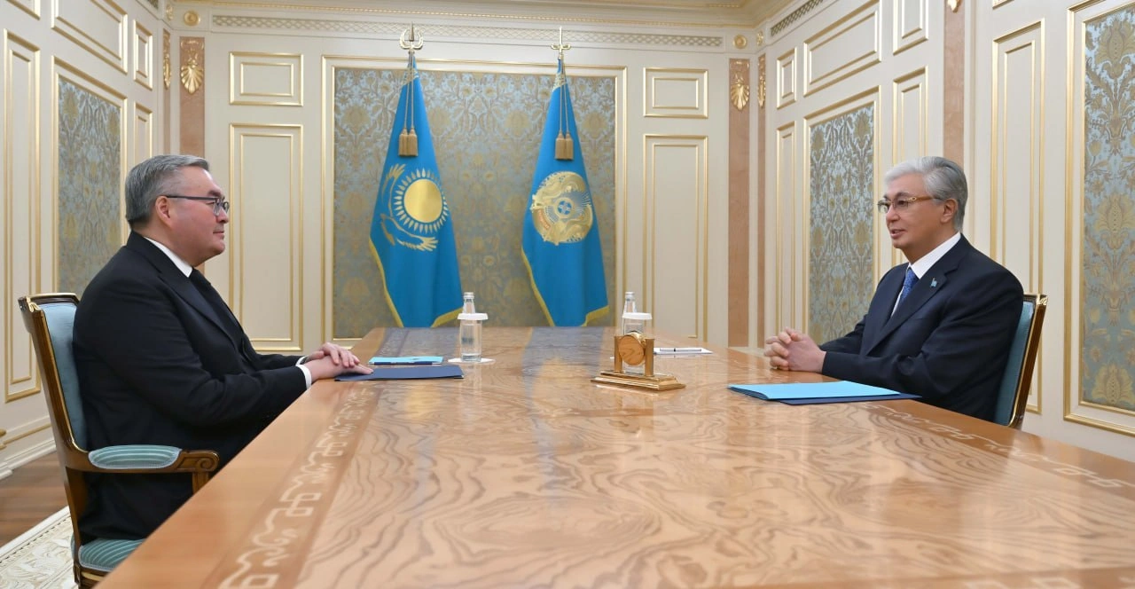 Tokayev tasks new FM with strengthening Kazakhstan's foreign policy