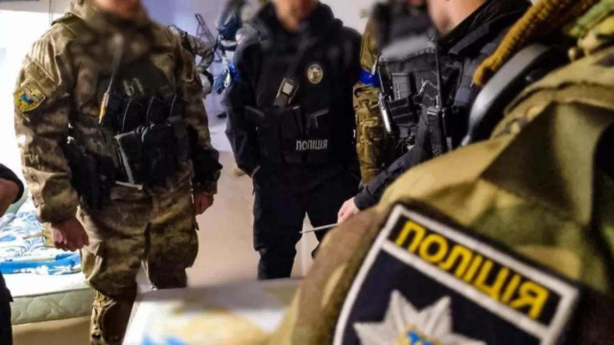Ukraine says 70% of police officers have served on front line