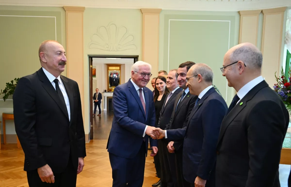 Azerbaijani and German presidents hold expanded meeting in Berlin PHOTO