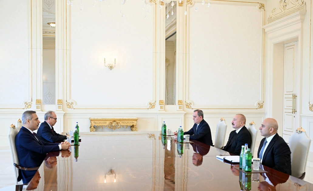 President Ilham Aliyev receives Turkish Foreign Minister (PHOTO)