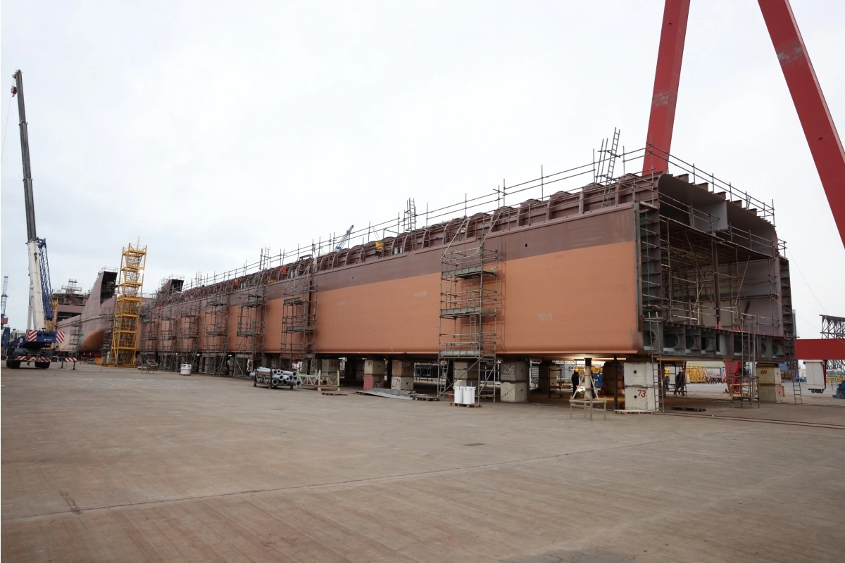 Azerbaijan's Baku Shipyard advances construction of new tankers (PHOTO)