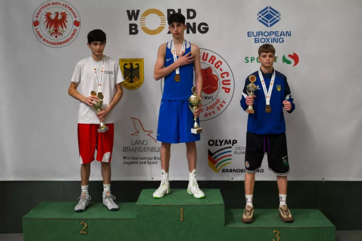 Azerbaijan’s U-19 boxers shine in Frankfurt, winning six medals PHOTO