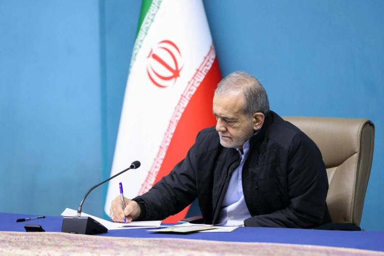 Iranian president orders to conduct negotiations with U.S.
