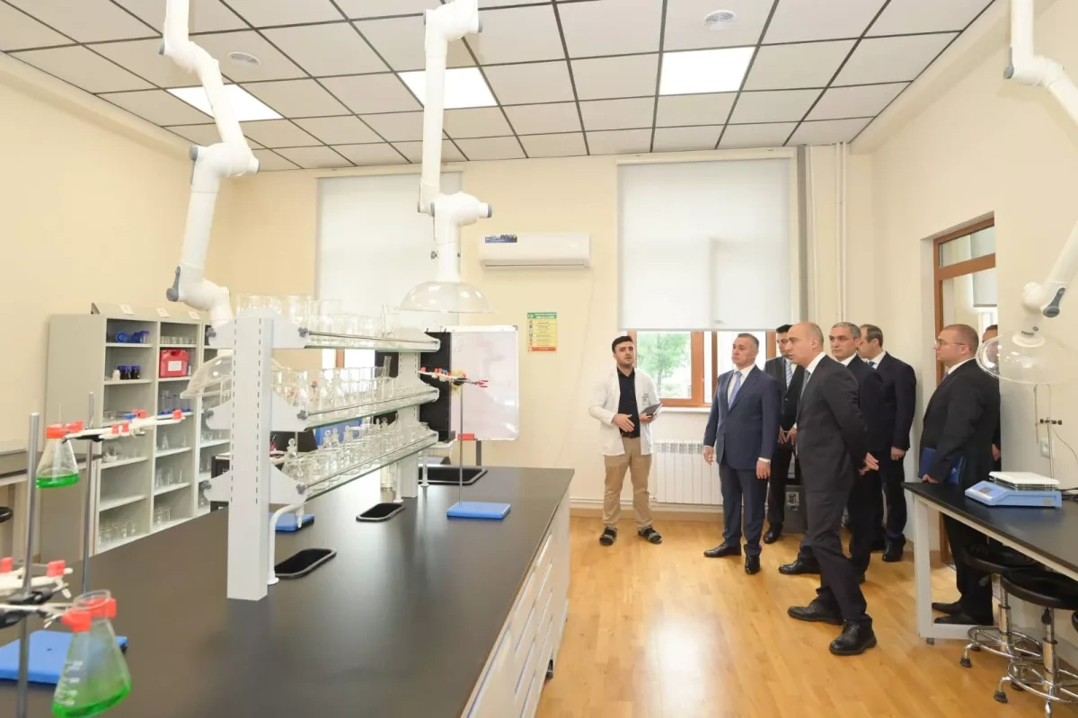 Azerbaijani ministers visit Karabakh University Clinic PHOTO