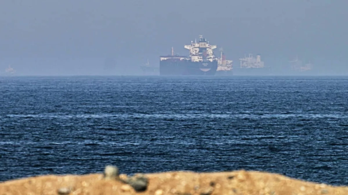 US warns shippers over Iran tolls in Strait of Hormuz