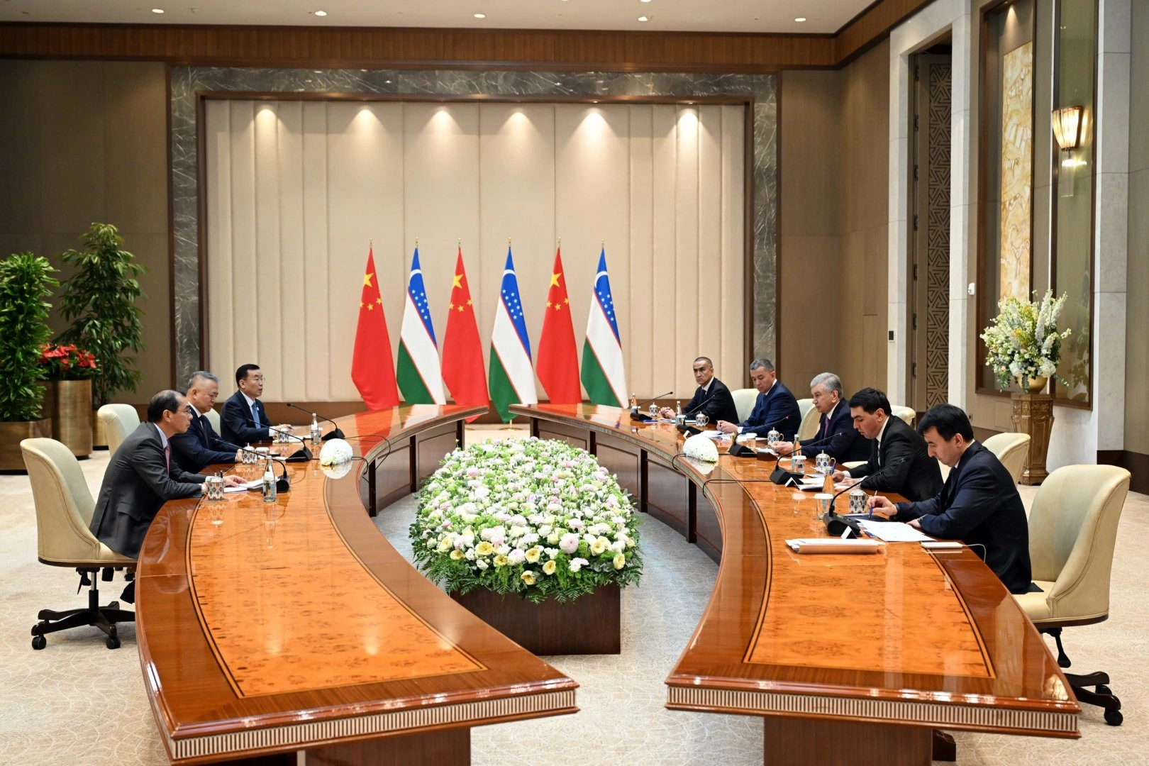 Uzbekistan, Chinese firms advance energy and infrastructure projects