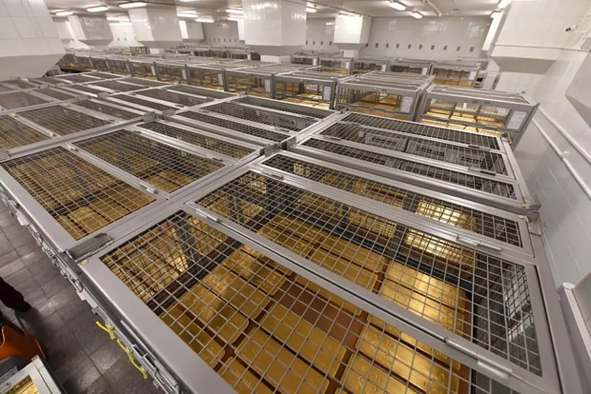 CNBC: Central banks sell gold reserves amid oil crisis