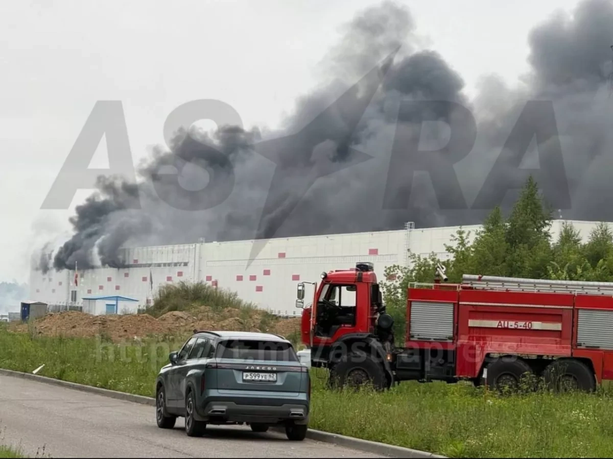 Media: Drone strike sets Wildberries logistics hub ablaze near Russia's Ryazan PHOTO / VIDEO