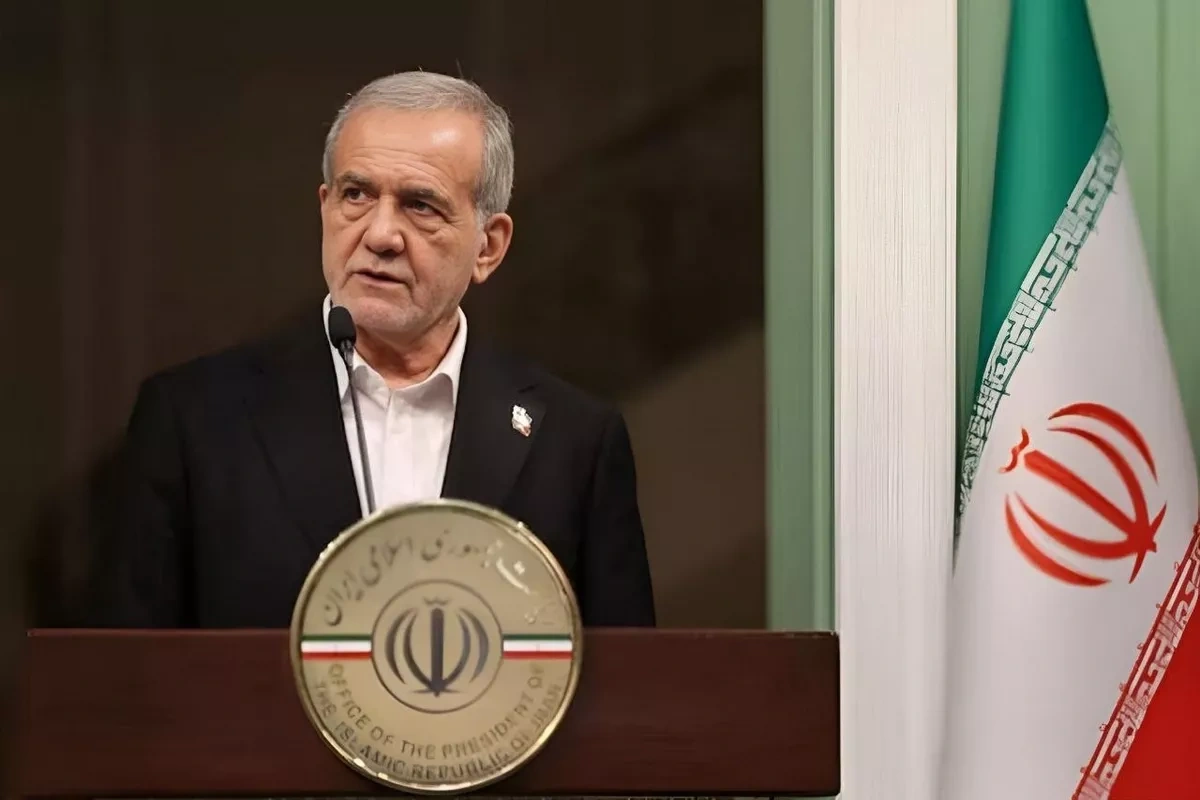 Iran’s president urges officials to admit governance failures