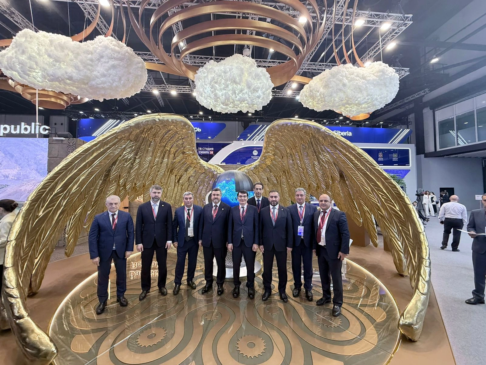 Azerbaijan’s First Deputy Economy Minister holds series of meetings at SPIEF (PHOTO)