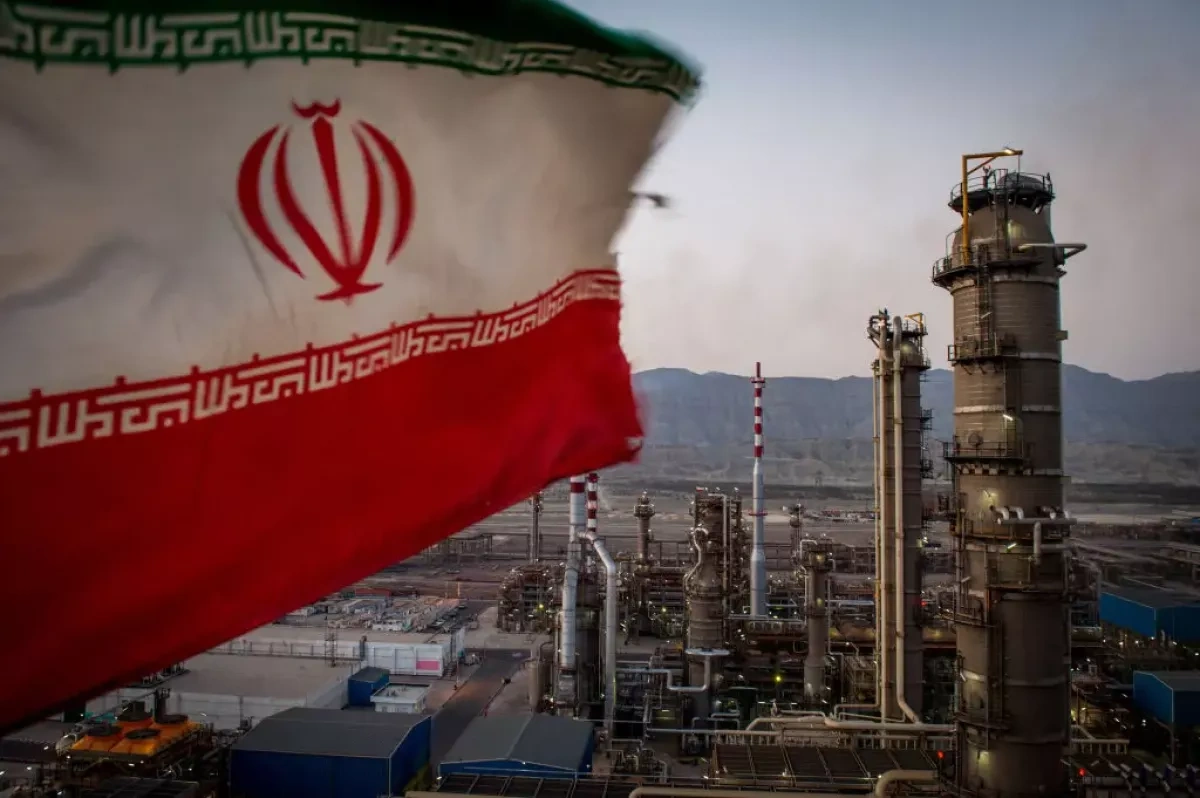 Media: US plans new measures to block Iranian oil shipments to China