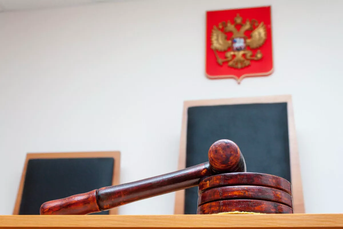 Russian court judges married couple for abuse against their daughters