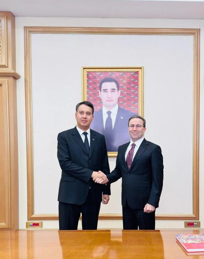 Azerbaijan, Turkmenistan discuss transport and telecommunications co-op