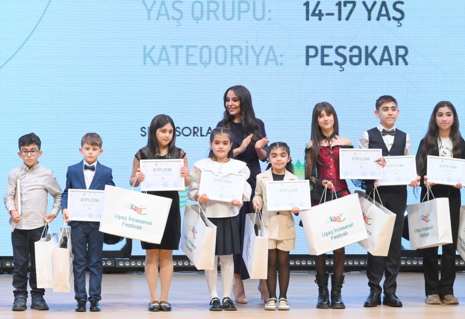 Heydar Aliyev Foundation VP Leyla Aliyeva and Alena Aliyeva attend awarding ceremony of Children’s Art Contest (PHOTO)