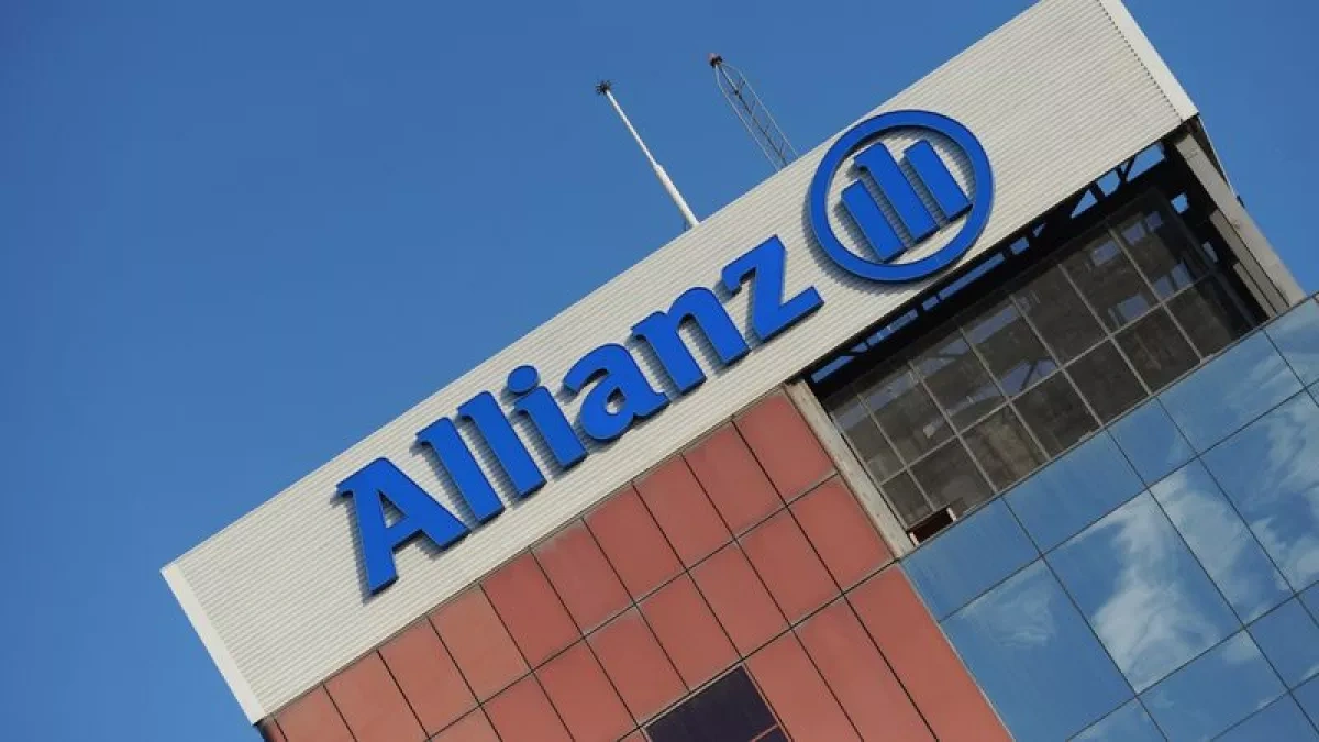 Over 1,000 ships remain blocked in Persian Gulf crisis — Germany’s Allianz
