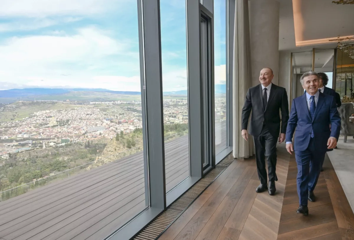 Georgian Dream chairman hosts luncheon for Azerbaijani president in Tbilisi PHOTO