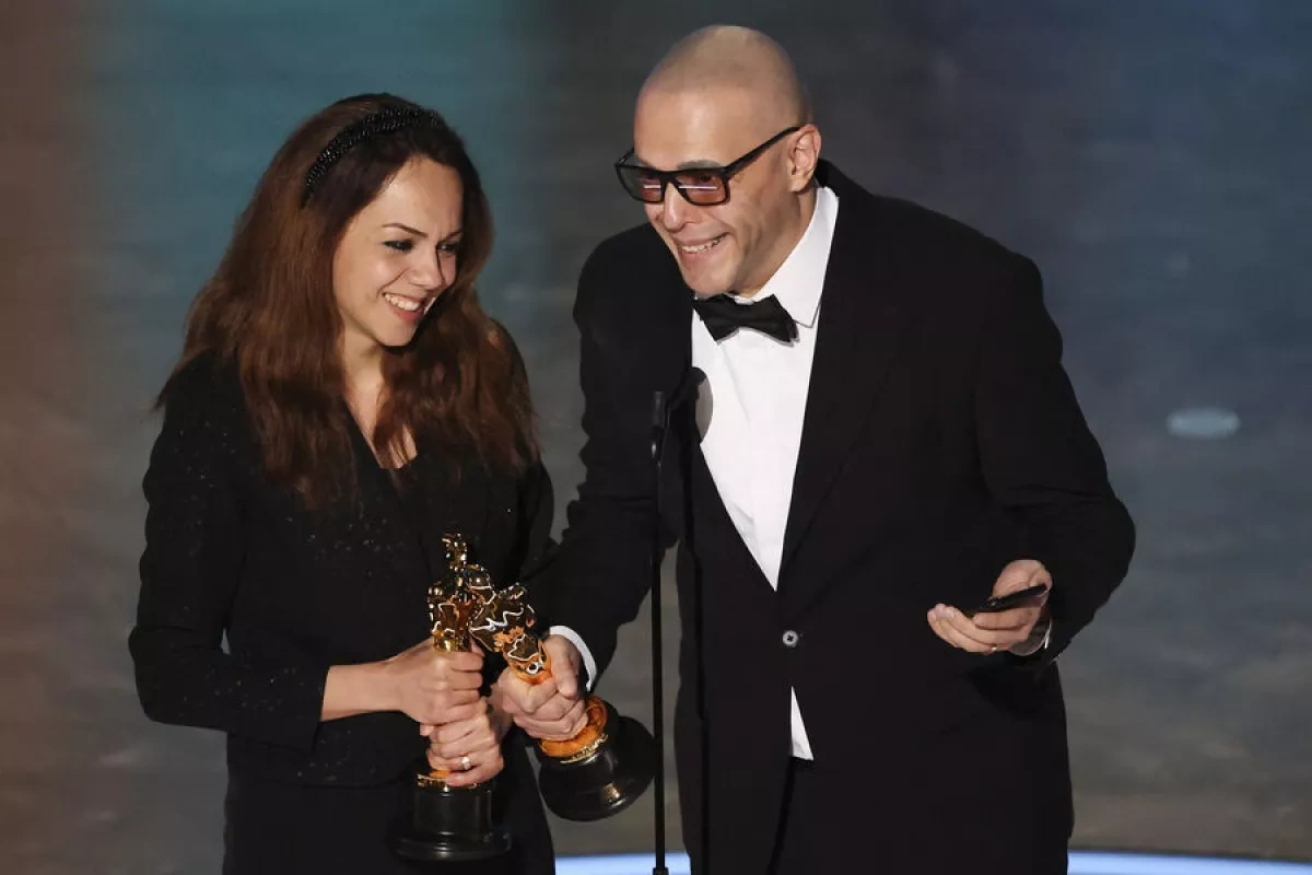 Iranian Oscar winners urge international military action as protests intensify