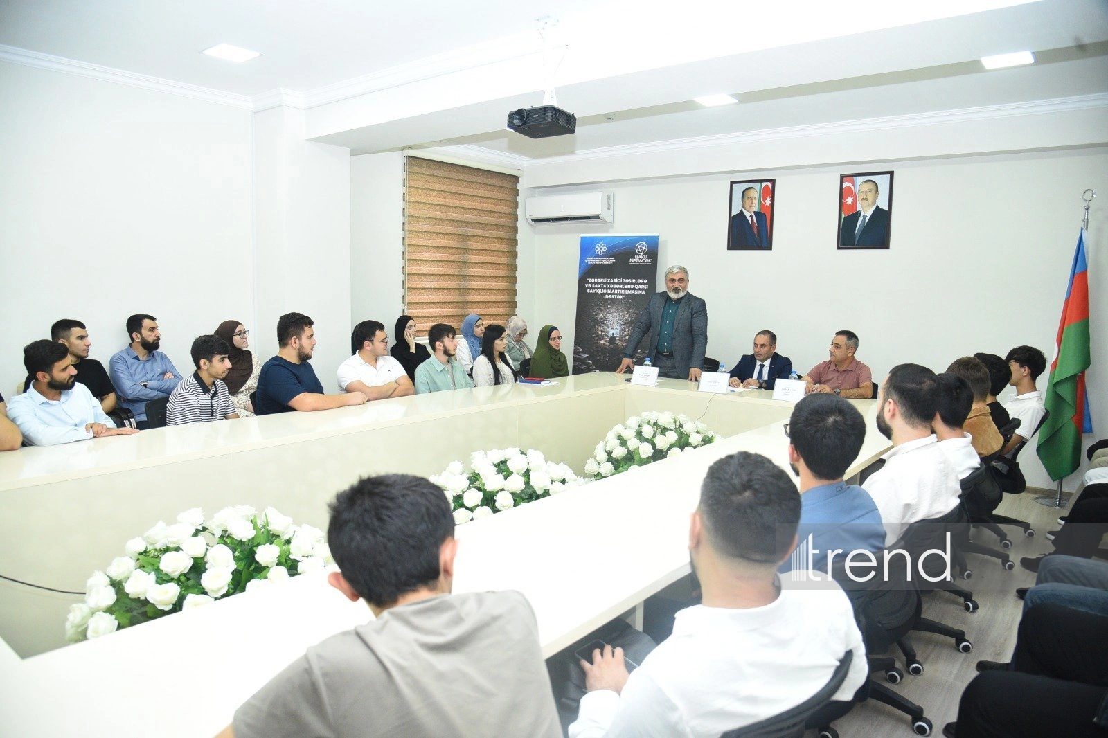Baku Network discusses fake news, foreign influence with Theology students (PHOTO/VIDEO)
