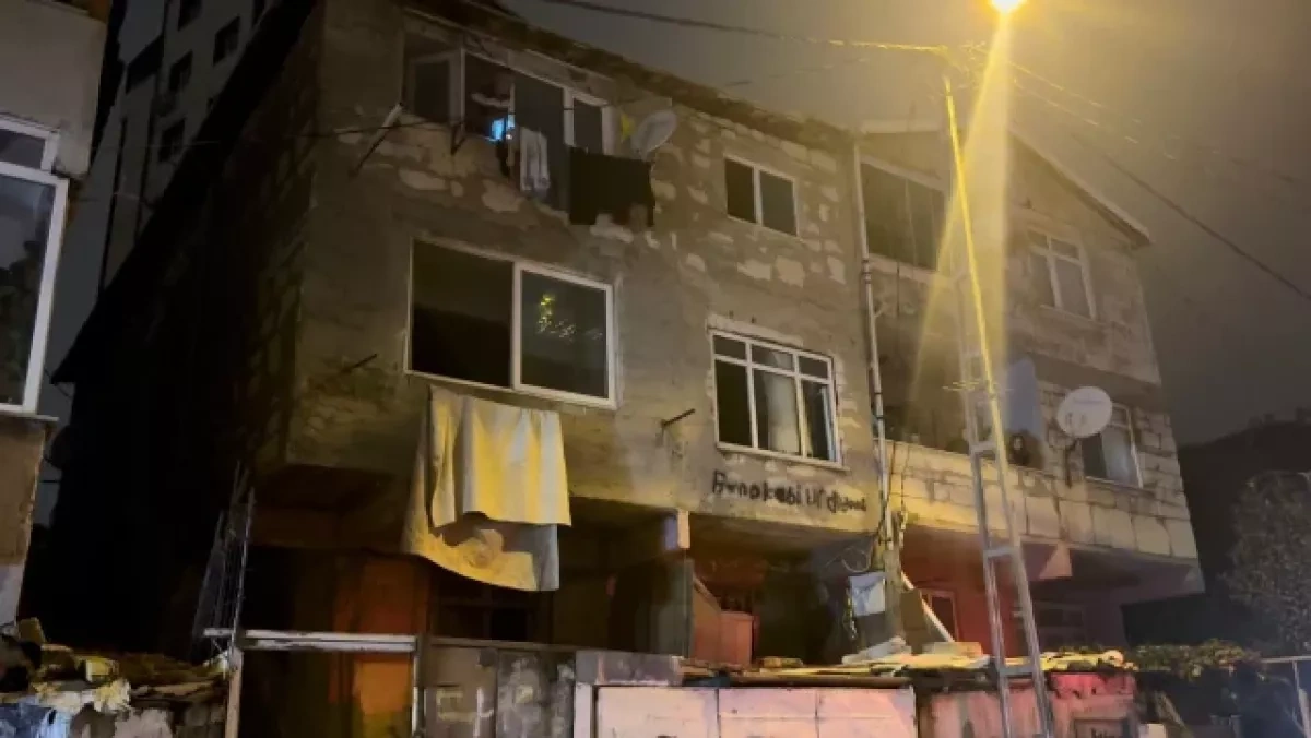 Istanbul fire claims lives of three children photo