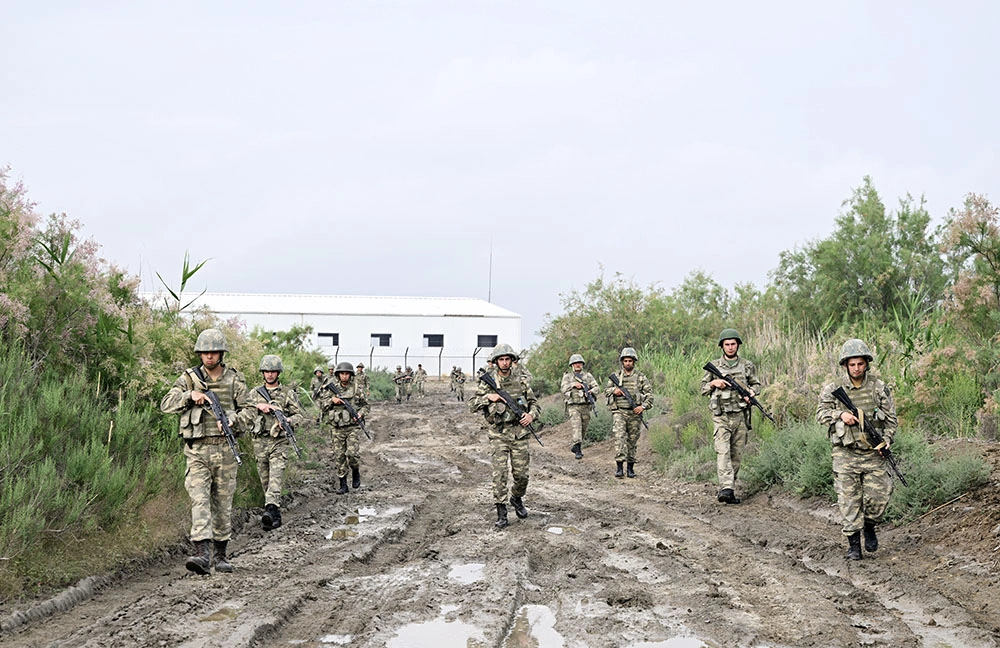 Azerbaijani military reservists undergo comprehensive tactical training (PHOTO)