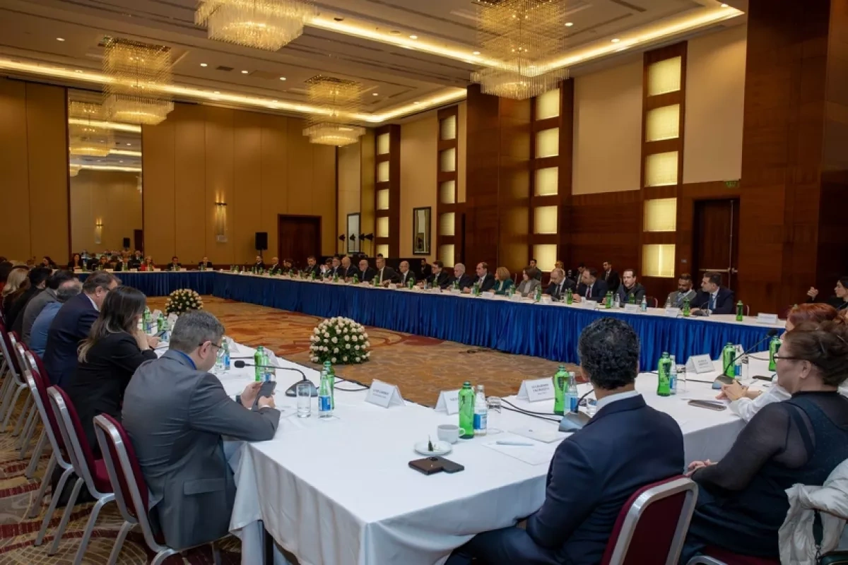 Azerbaijan, US review electricity transportation via TRIPP at roundtable Updated