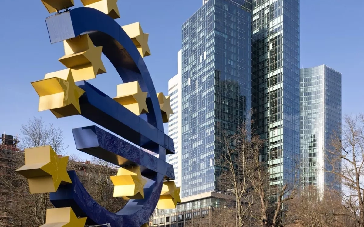 Eurozone inflation set to stay elevated, ECB forecast shows