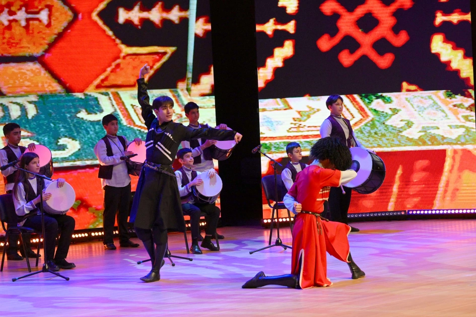Heydar Aliyev Foundation VP Leyla Aliyeva and Alena Aliyeva attend awarding ceremony of Children’s Art Contest (PHOTO)