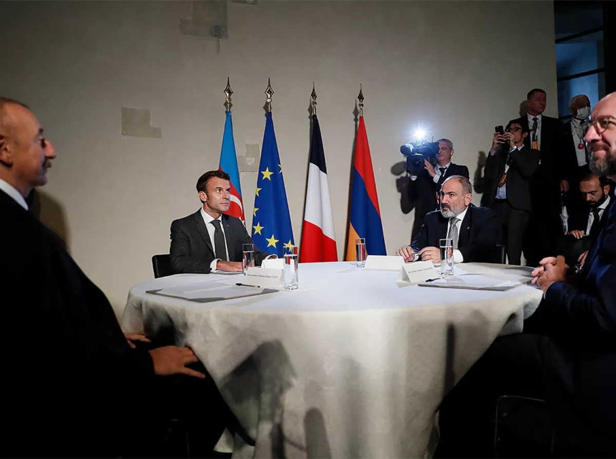 Yerevan after the French showcase Macron acknowledges Baku’s position