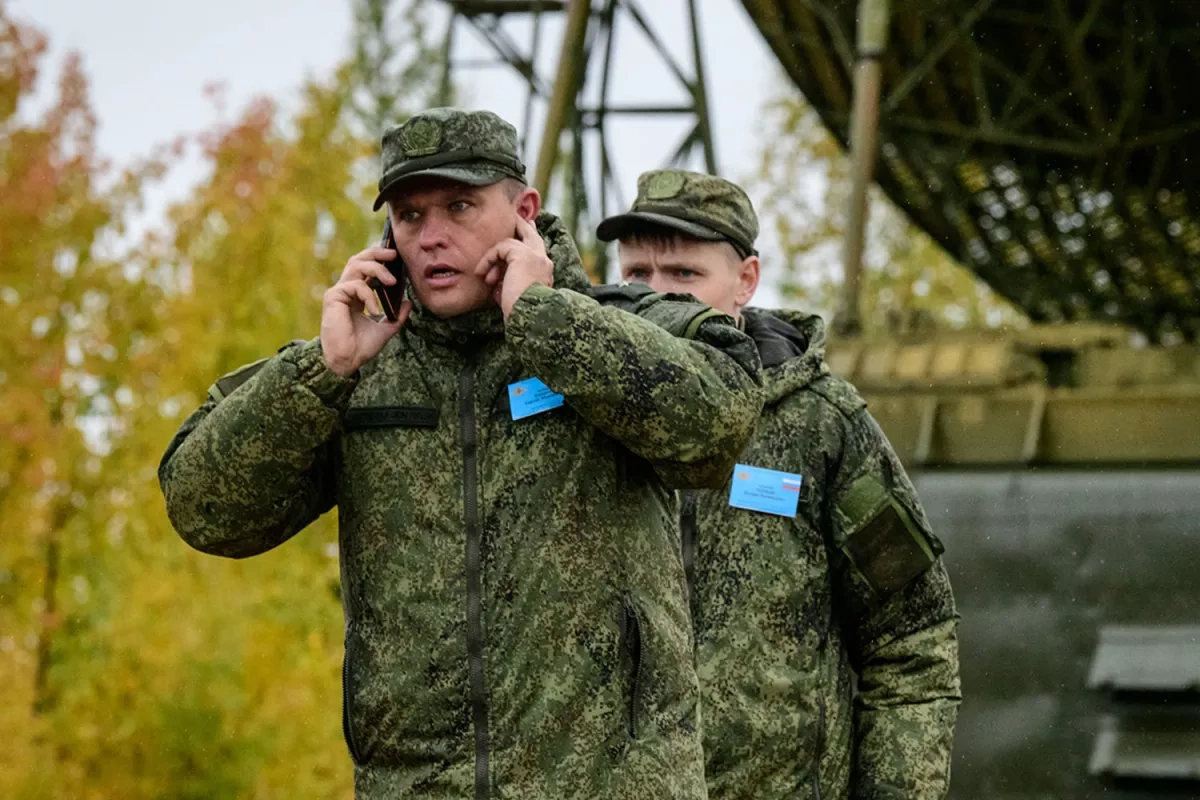 Russian man held over alleged plot to cut military communications