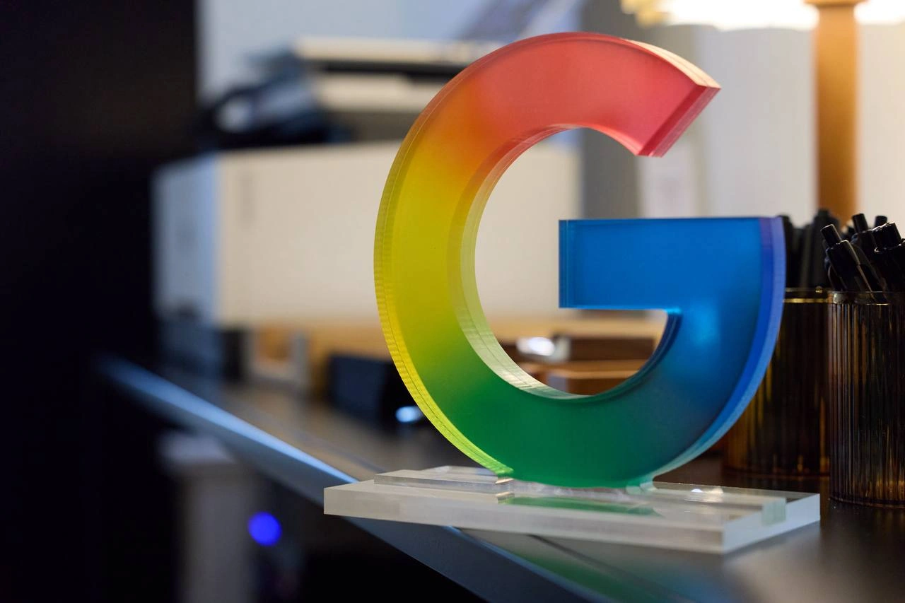 Uzbekistan discusses YouTube monetization with Google VP