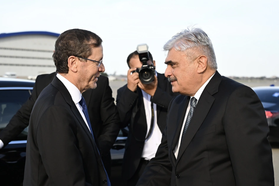 Israeli President Isaac Herzog arrives in Azerbaijan for visit (PHOTO)