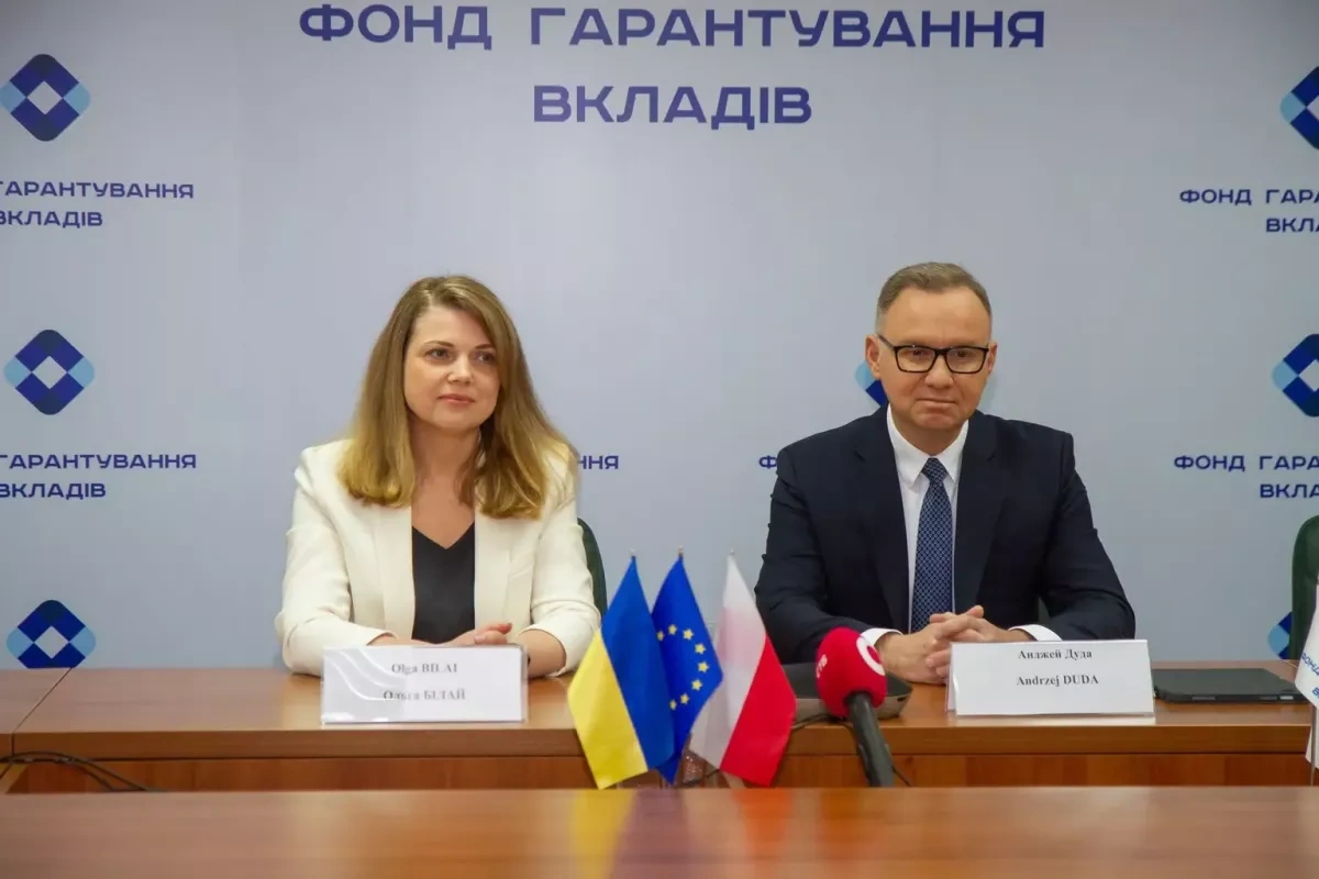 Ukraine sells bank seized from Russian billionaire to Duda-backed investor