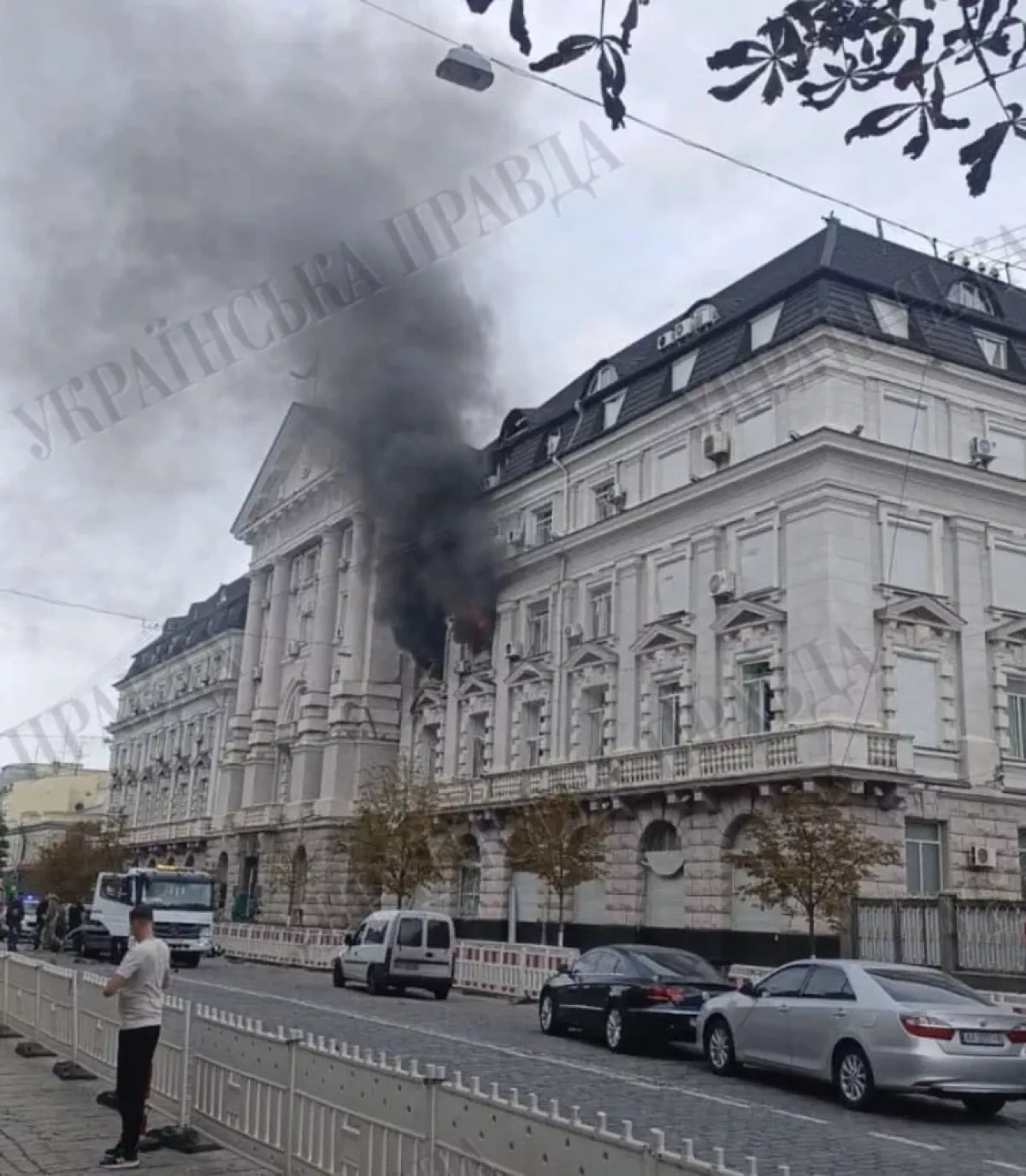 Seven injured in Russian drone strike on Kyiv’s SBU headquarters PHOTO/VIDEO/UPDATED