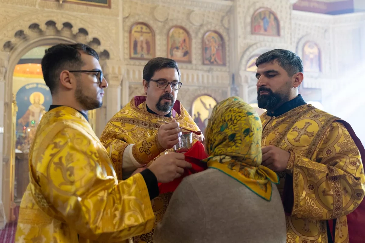 Divine liturgy in Azerbaijani: historic first in Baku church Celebration of multiculturalism / PHOTOS / VIDEO