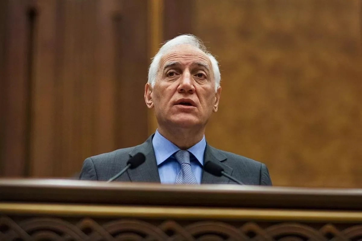 Armenian president: Azerbaijani fuel now available for drivers in Yerevan