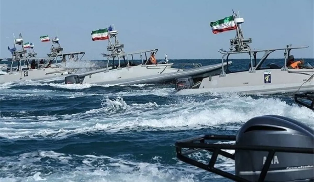 Iran's IRGC detains oil tanker in Strait of Hormuz VIDEO
