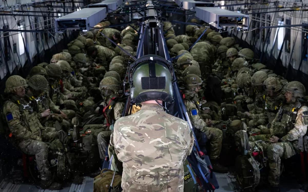 Media: British, French paratroopers finish final drill ahead of possible Ukraine mission