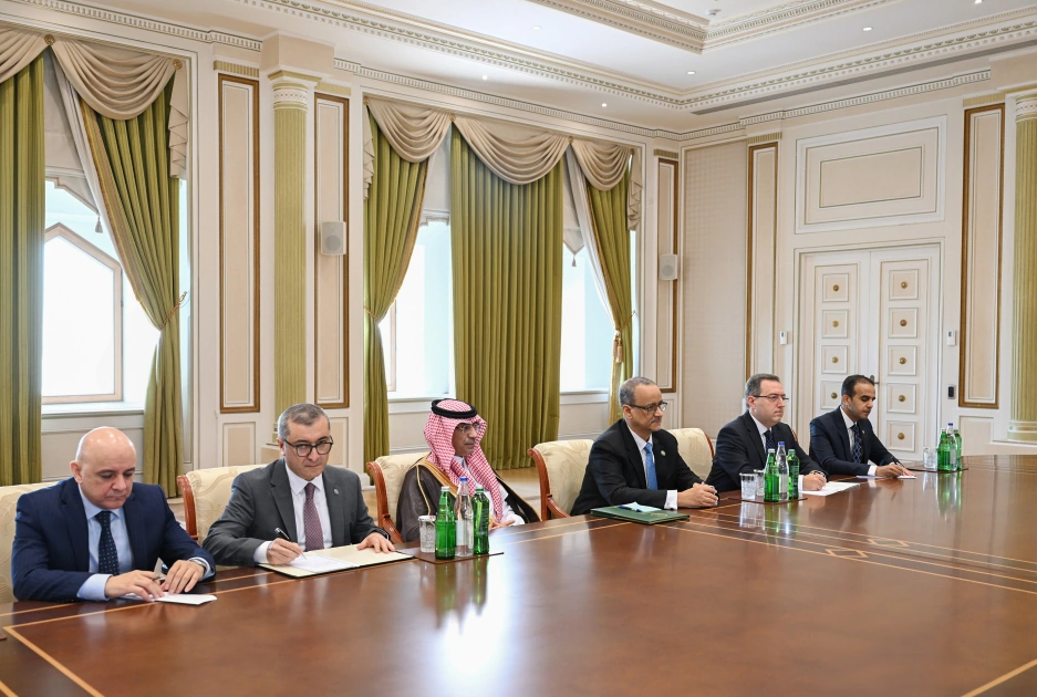 President of Azerbaijan Ilham Aliyev receives OIC Secretary-General (PHOTO)