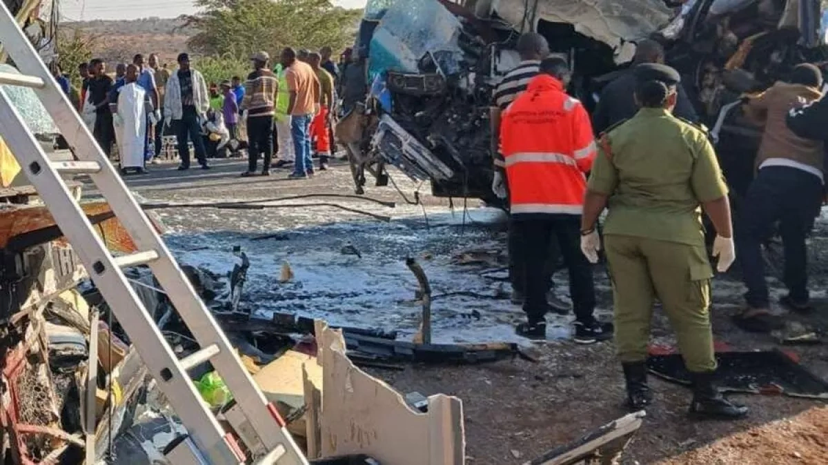Head-on bus crash in Niger leaves 22 dead, 37 injured