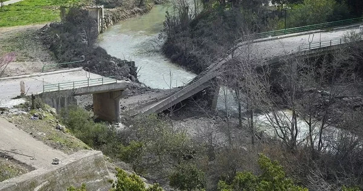 Israel orders destruction of bridges over Litani River in Lebanon