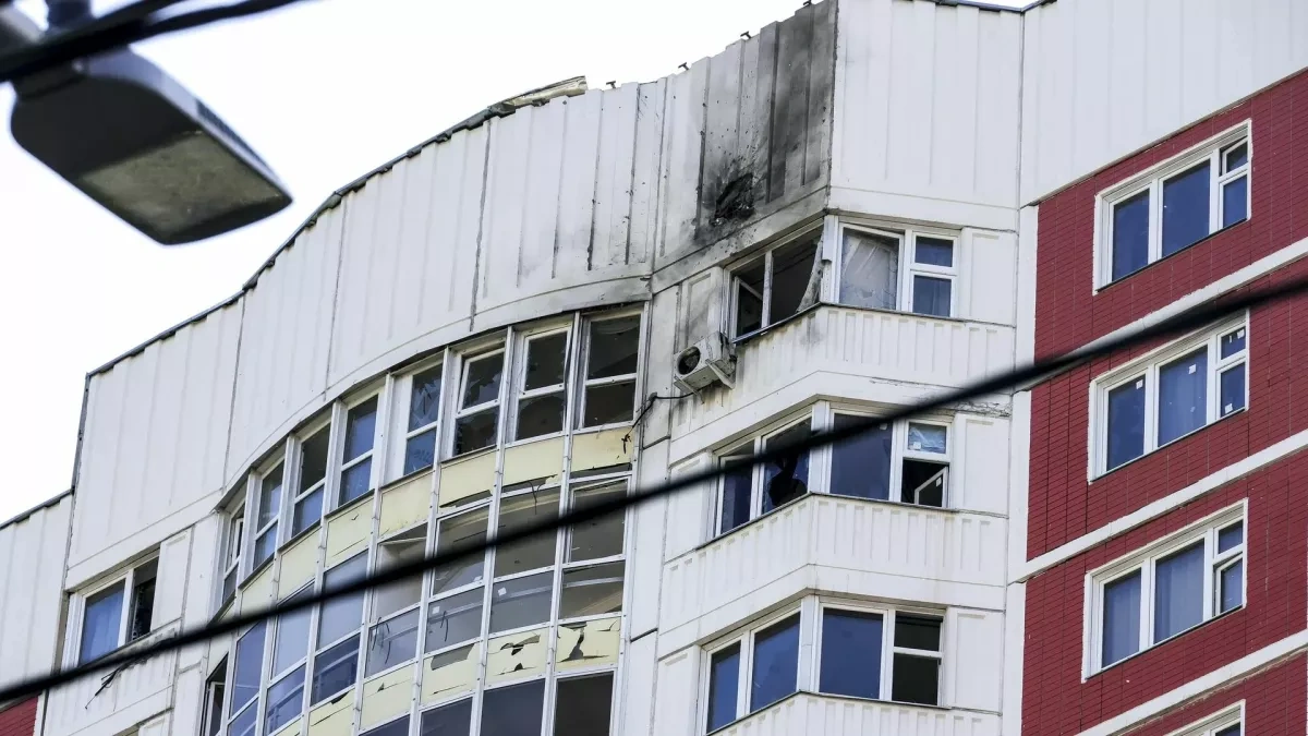 Russian drone strikes residential building in Kharkiv, three injured