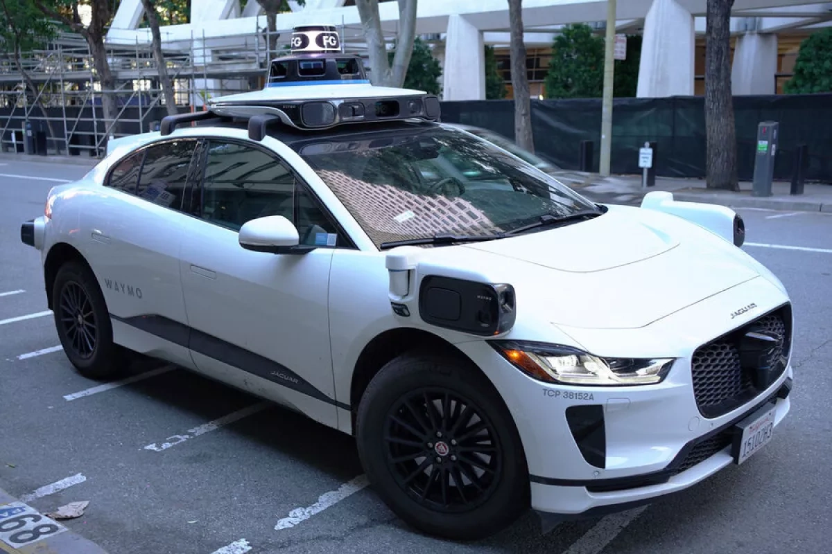 Waymo recalls 3,800 robotaxis over safety-critical software flaw